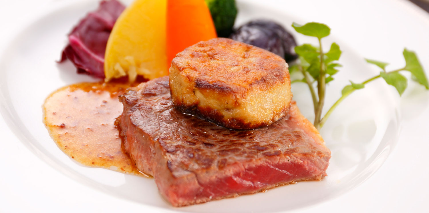 ホテル伊豆急の婚礼料理 ステーキのメインディッシュ