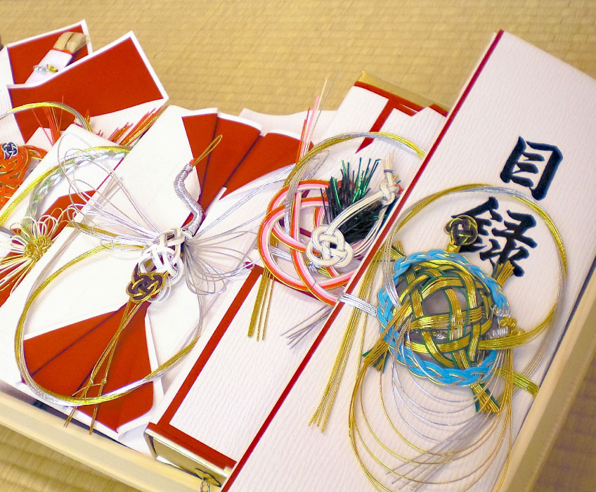 並べられた結納品